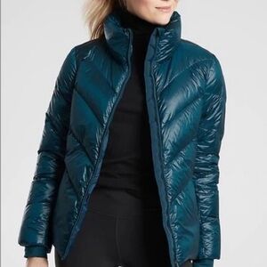 Athleta Lofty Blue Puffer Jacket size small